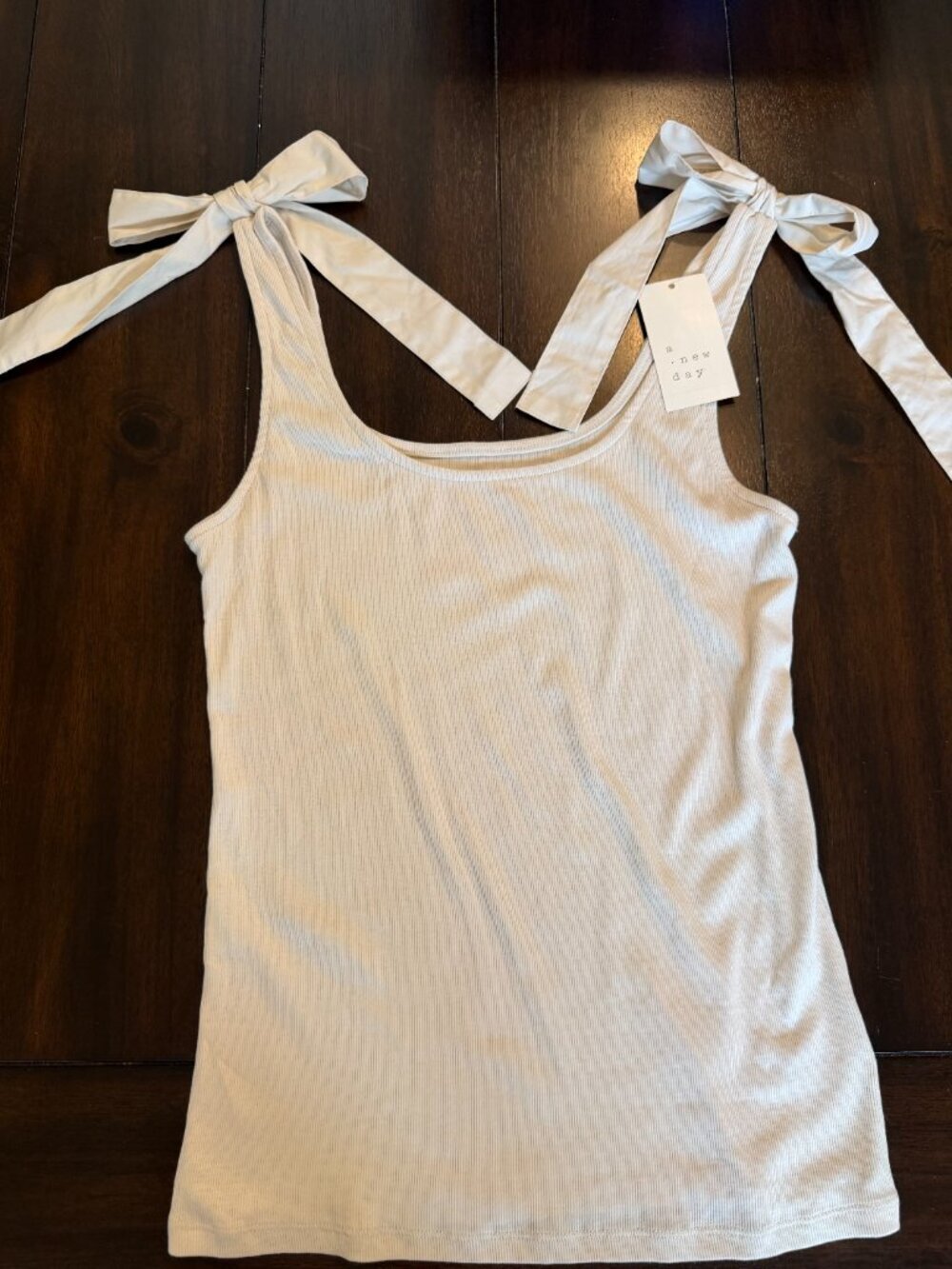 A New Day Cream Bow Shoulder Ribbed Tank Top Large Scoop Neck NWT - Picture 2 of 8
